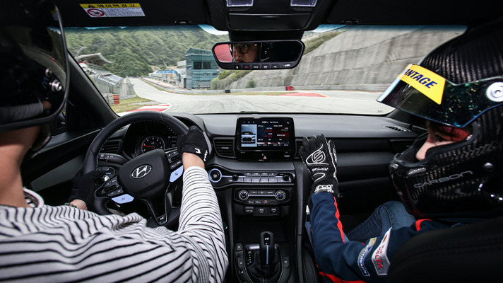 veloster-n-circuit-driving-checklist14.jpg