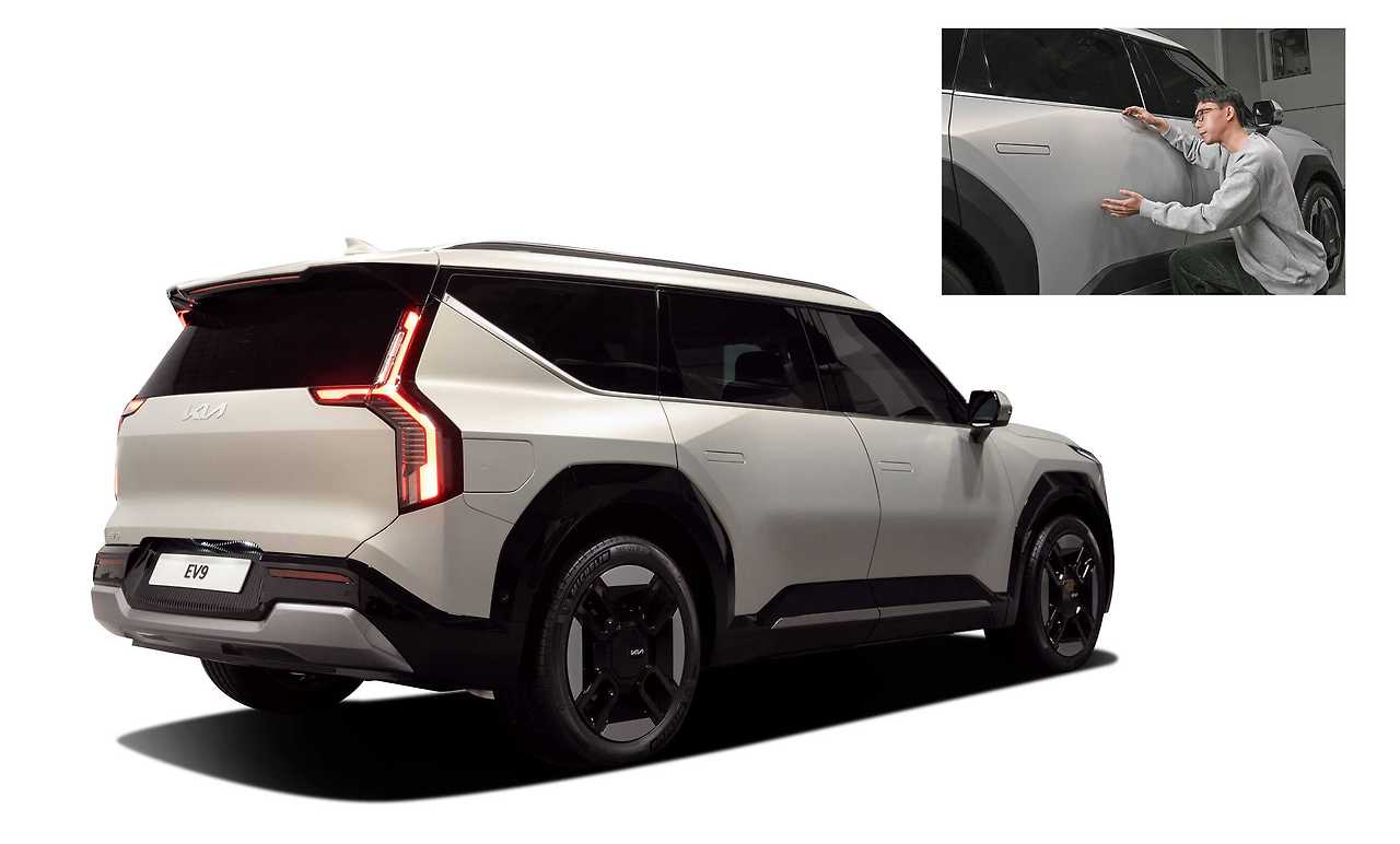 2023-kia-ev9-ex-designer-interview7.jpg