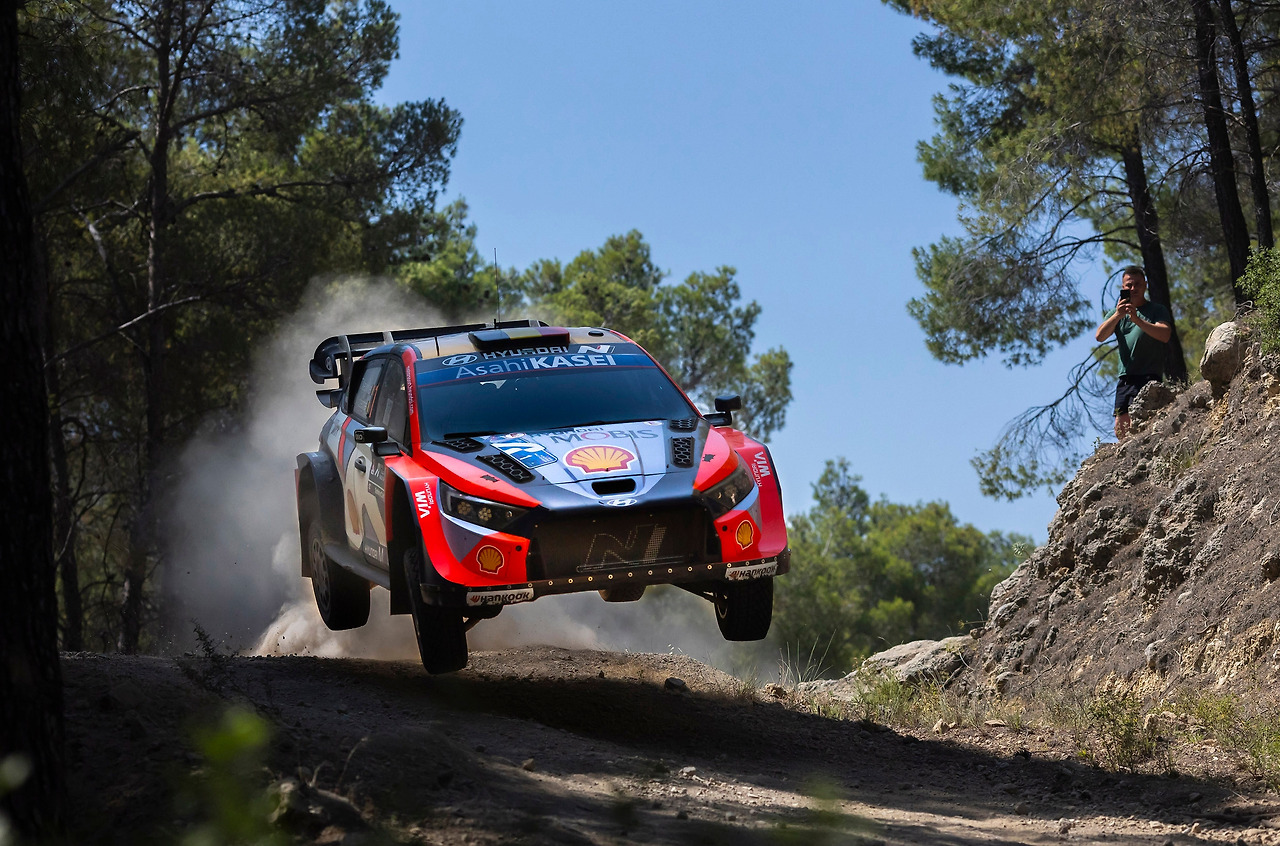 2025-WRC-R7-Acropolis13.jpg
