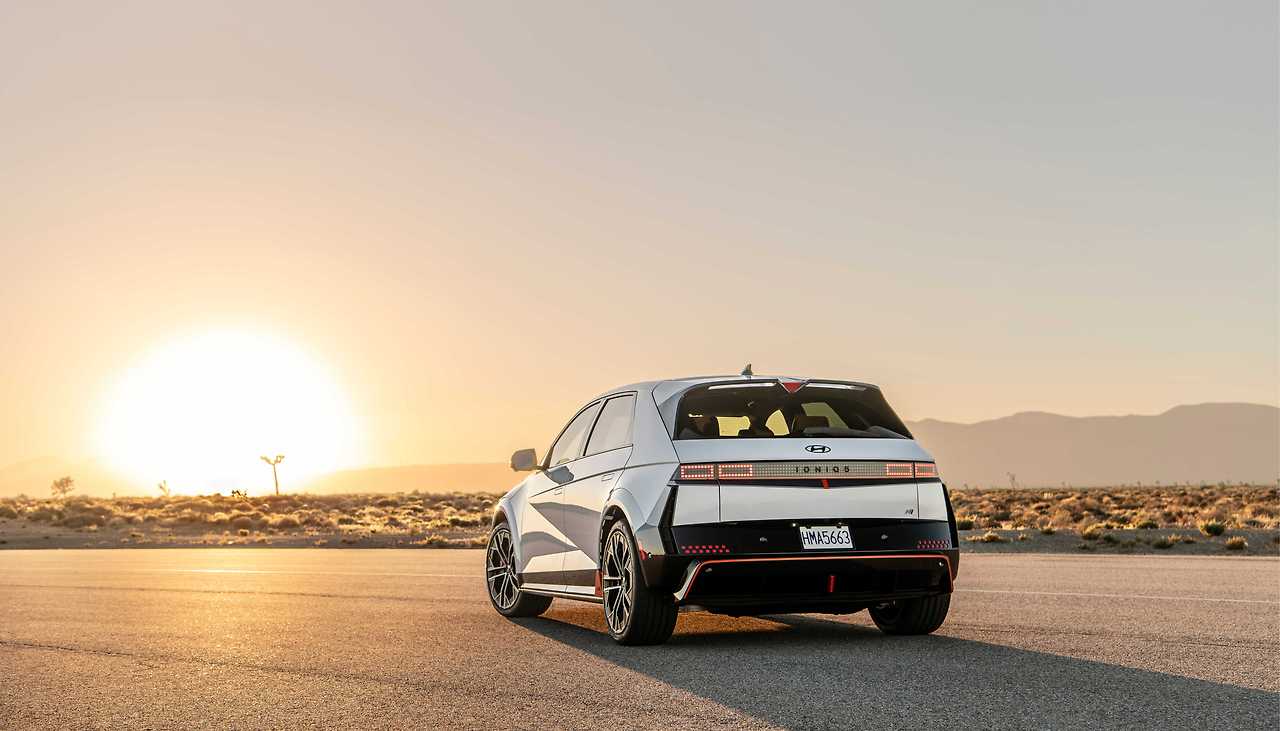 2024-az-ioniq5n-group-test15.jpg