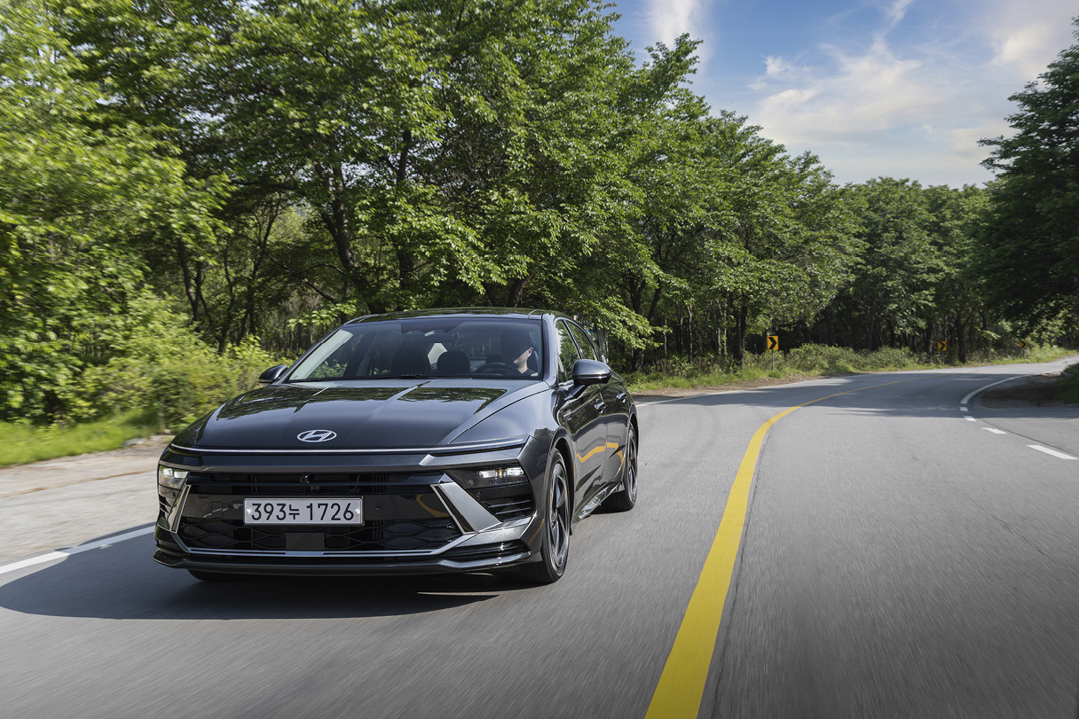 2023-sonata-the-edge-drive2.jpg