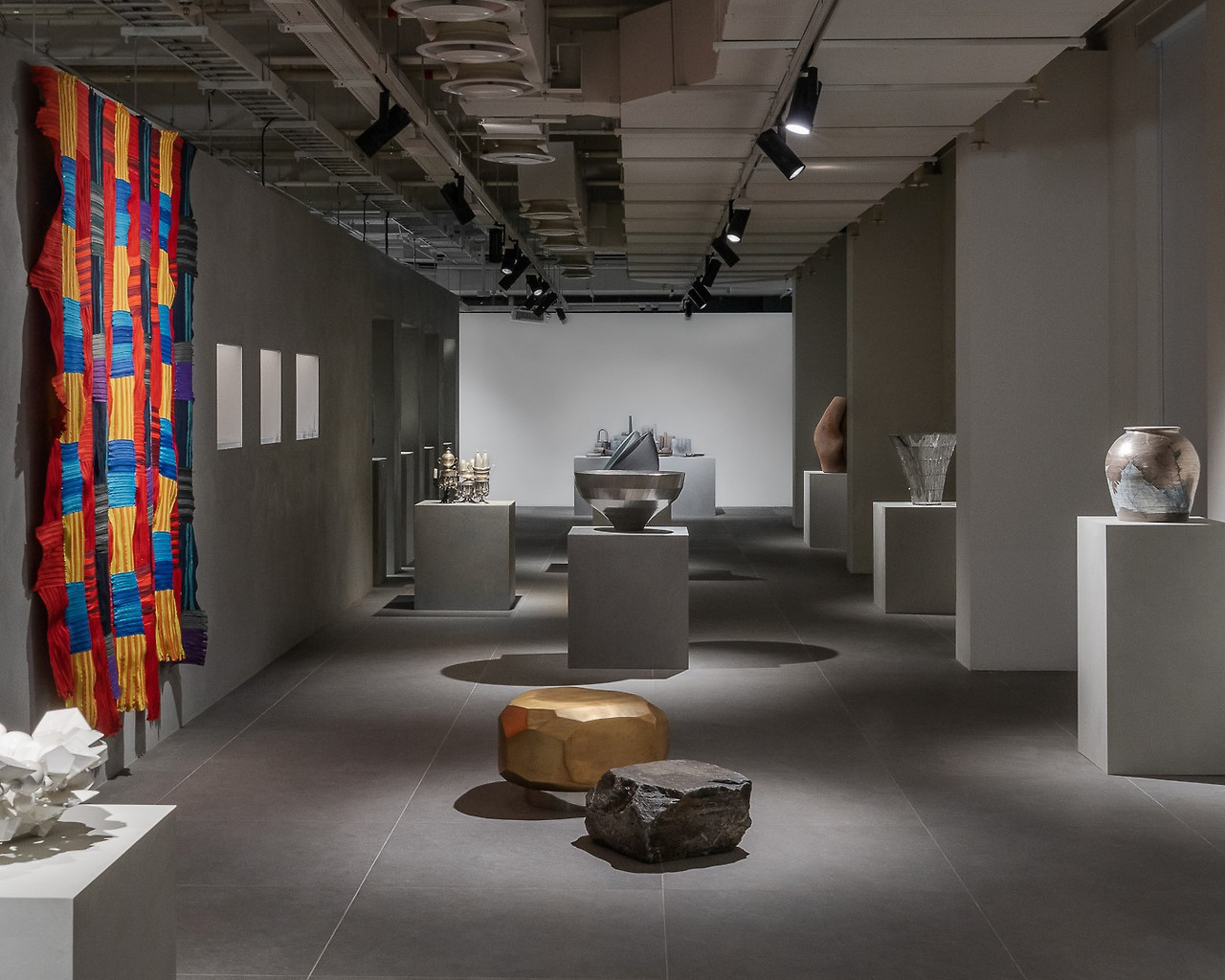 LOEWE_foundation_craft_prize_2022_exhibition_2.jpg