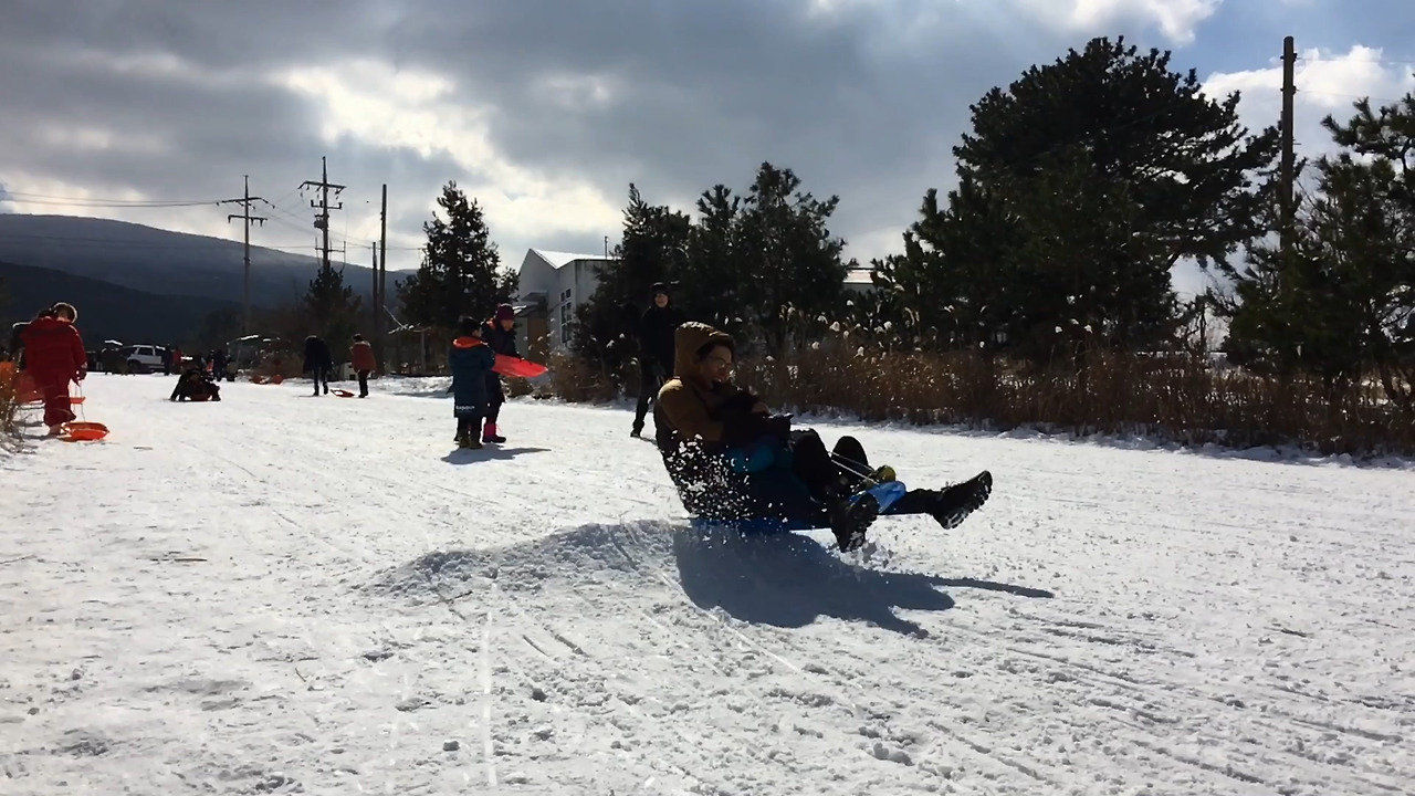 동영상 2017. 2. 12. 오후 5 45 05.mov_20170213_163403.339.jpg