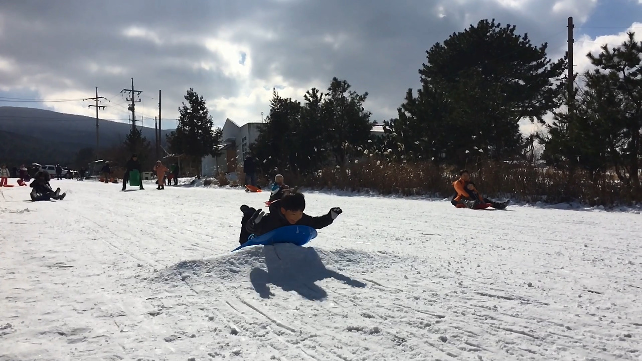 동영상 2017. 2. 12. 오후 5 45 05.mov_20170213_163357.362.jpg