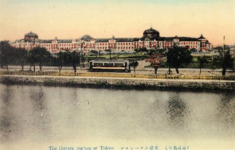 개통당시 궁성에서 바라본 도쿄역.jpg