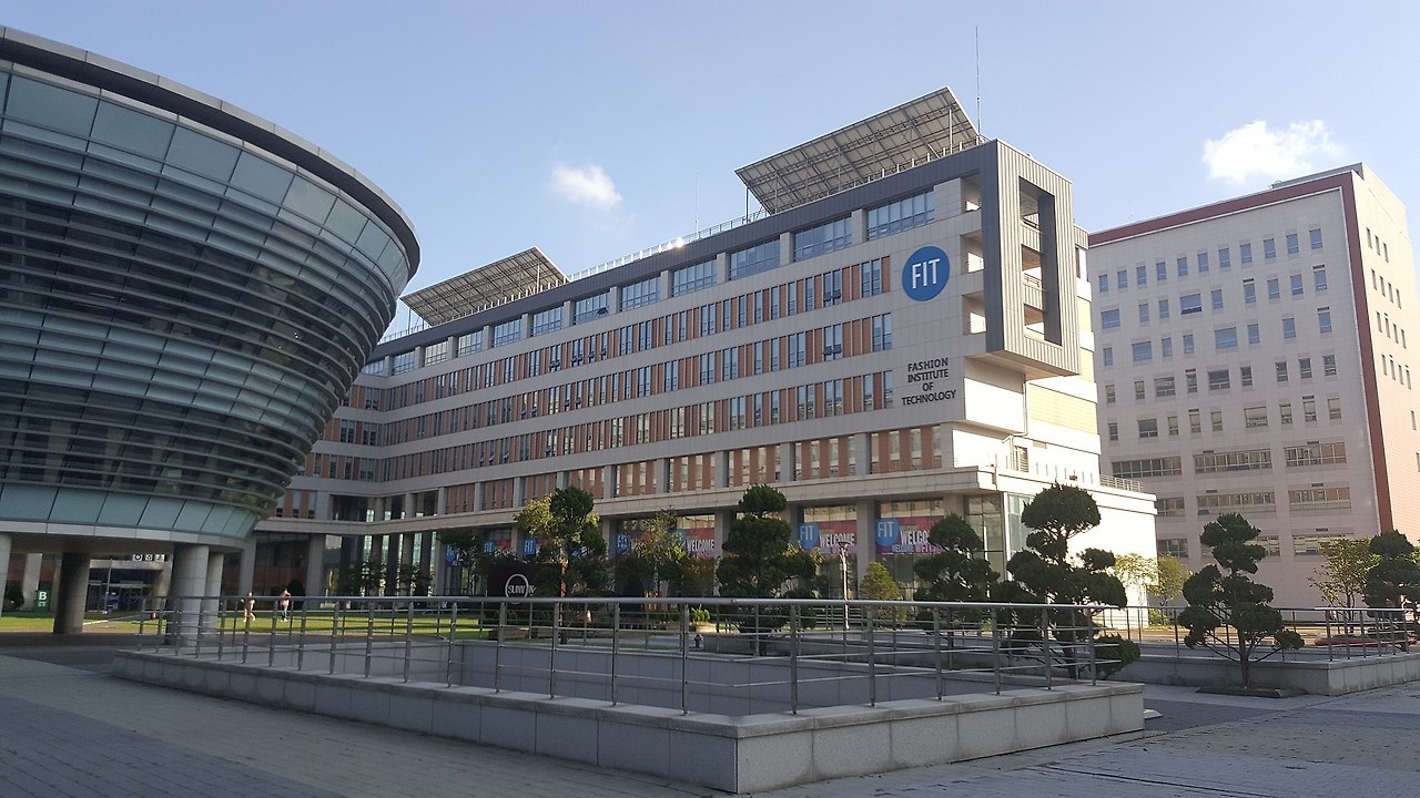 1920px-SUNY_Korea_FIT_Building.jpg