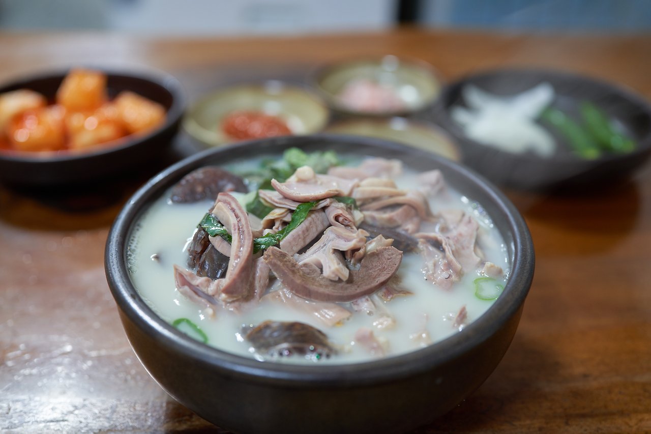 충남식당 순댓국.jpg