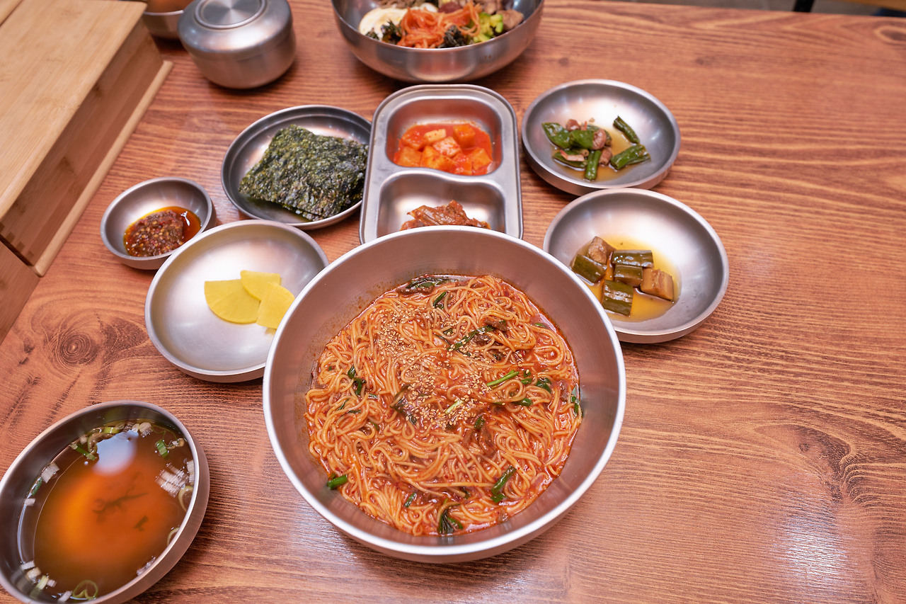 비빔밥과국수 1.jpg