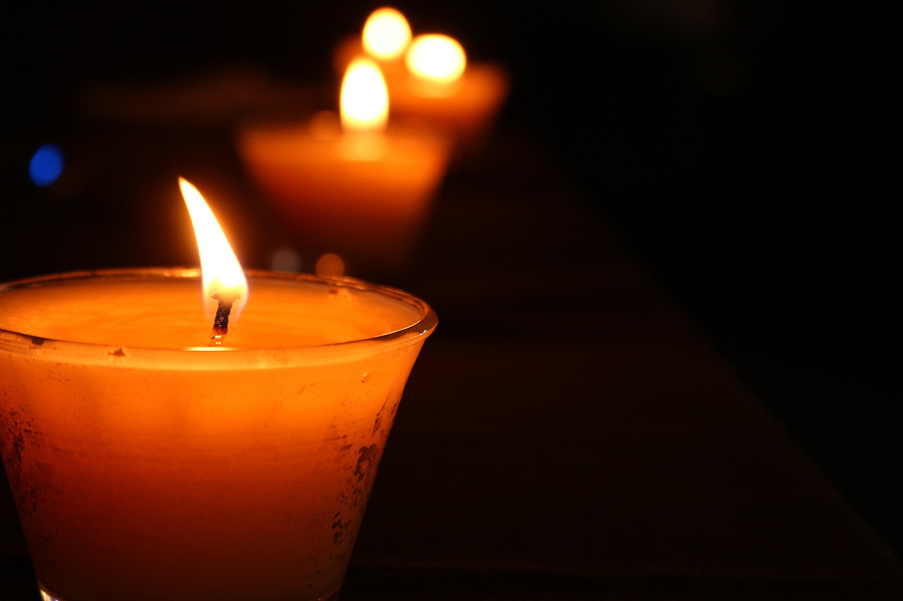 candles-3759988_1920.jpg