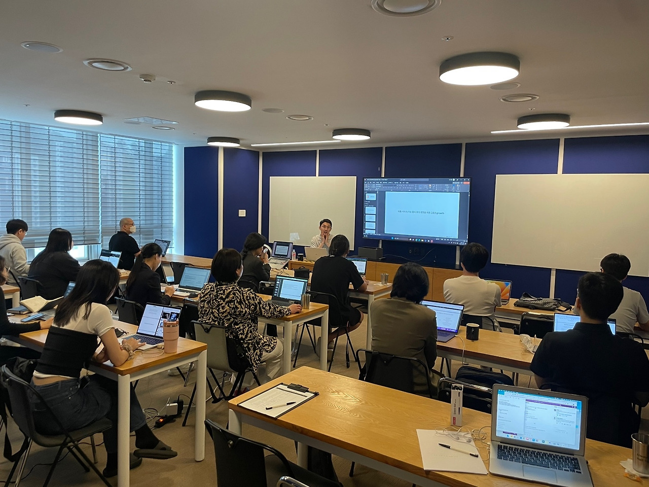기업강의 현장.jpg