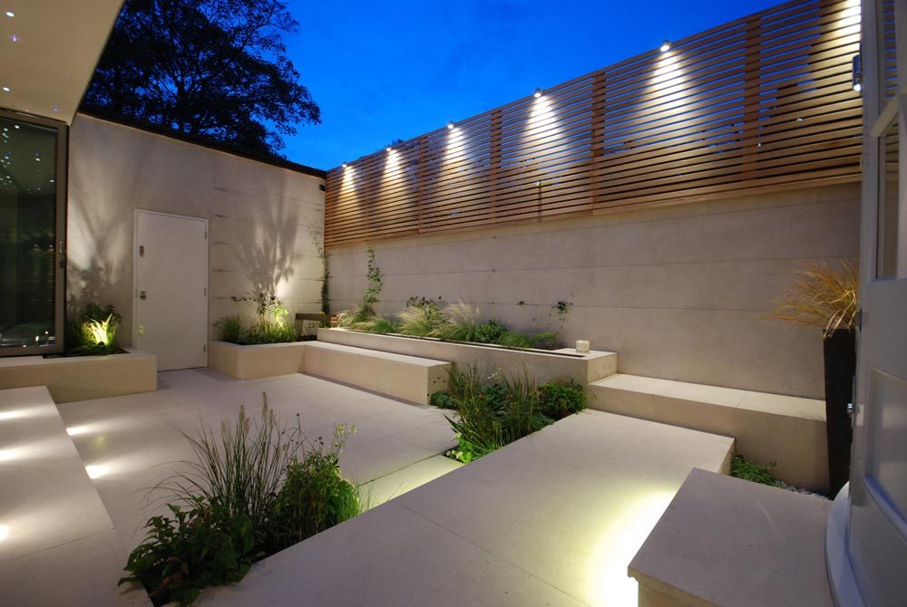 courtyard-in-chelsea-6-copyright-charlotte-rowe-garden-design-light-iq_5588019245_o.jpg