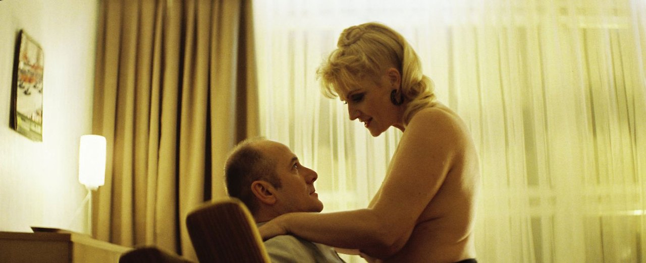 비밀경찰 성교.jpg