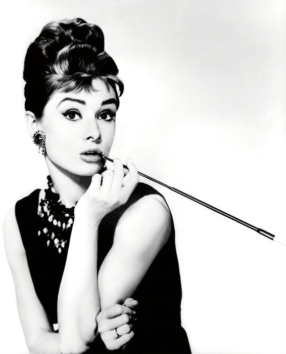 audrey-hepburn-in-breakfast-at-tiffanys-1.jpg