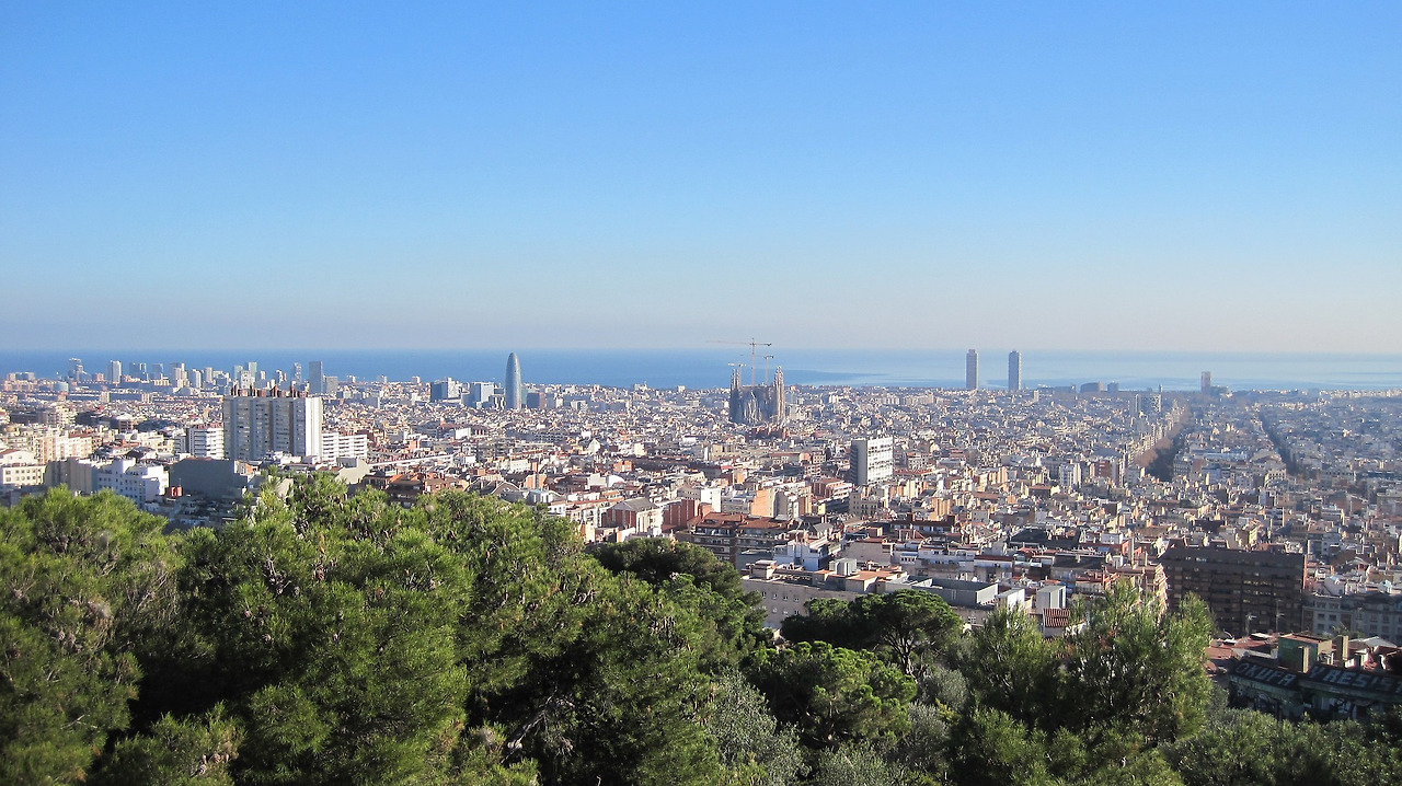 barcelona-2130254_1920.jpg