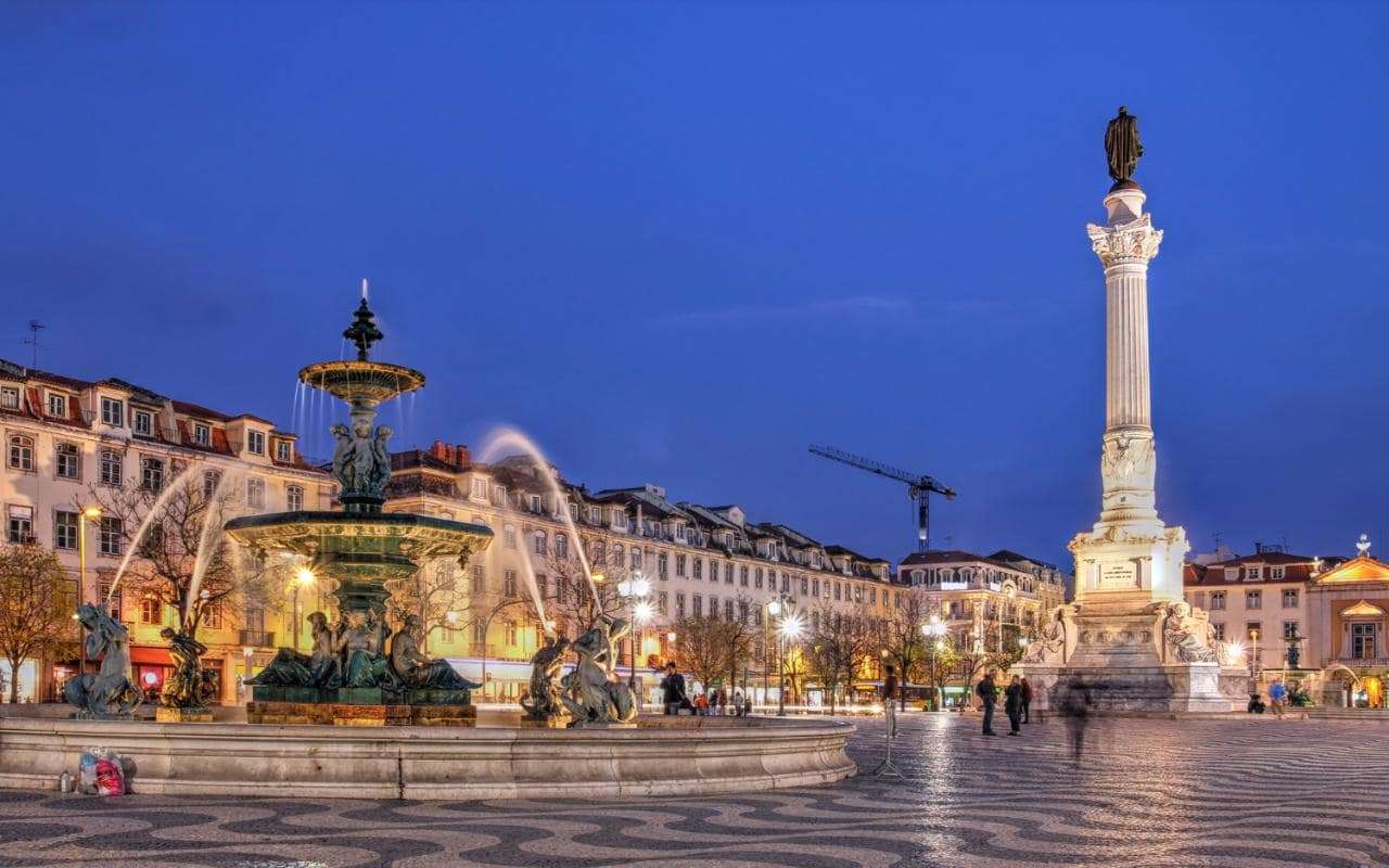 Lisbon---36-Hours---Rossio-Square-night-xlarge.jpg