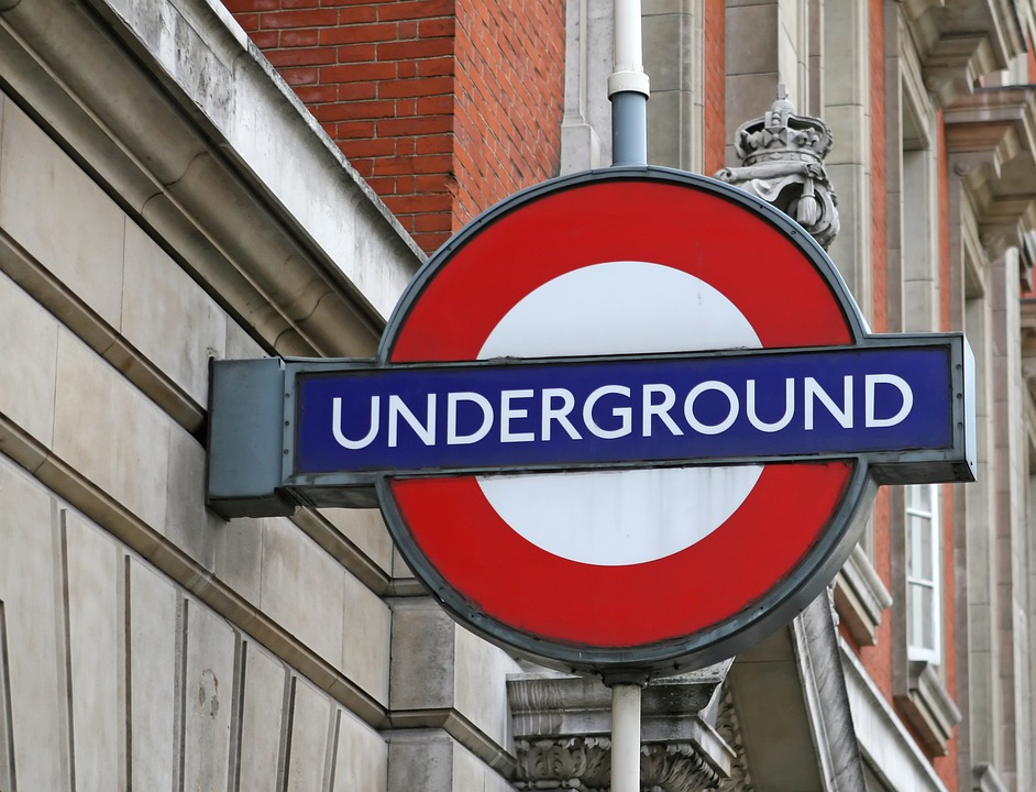 london_undergound_tube_logo.jpg