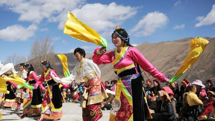 tibet-new-year-dance.jpg