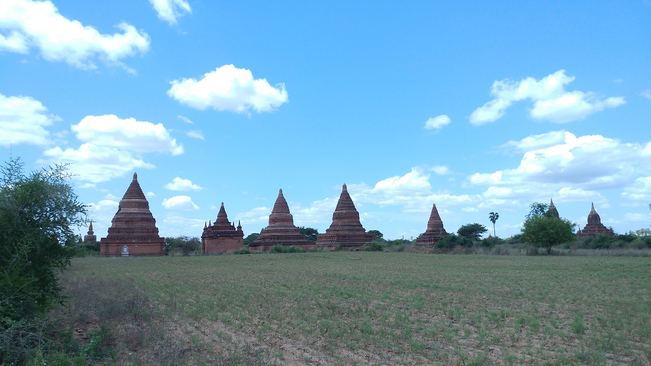 더 나은 다음 생을 살고 싶은 마음이 담긴 바간의 불탑들-03.jpg