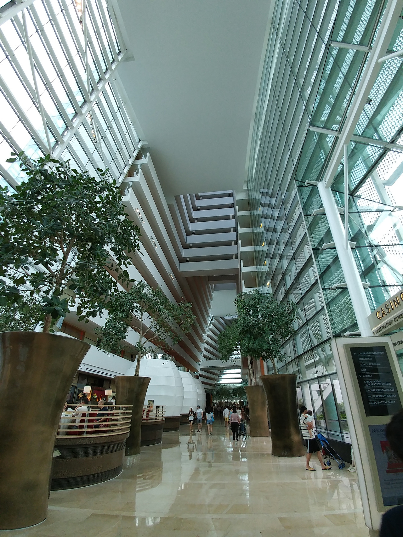 Moshe Safdie-10-Marina Bay Sands Hotel-02.jpg