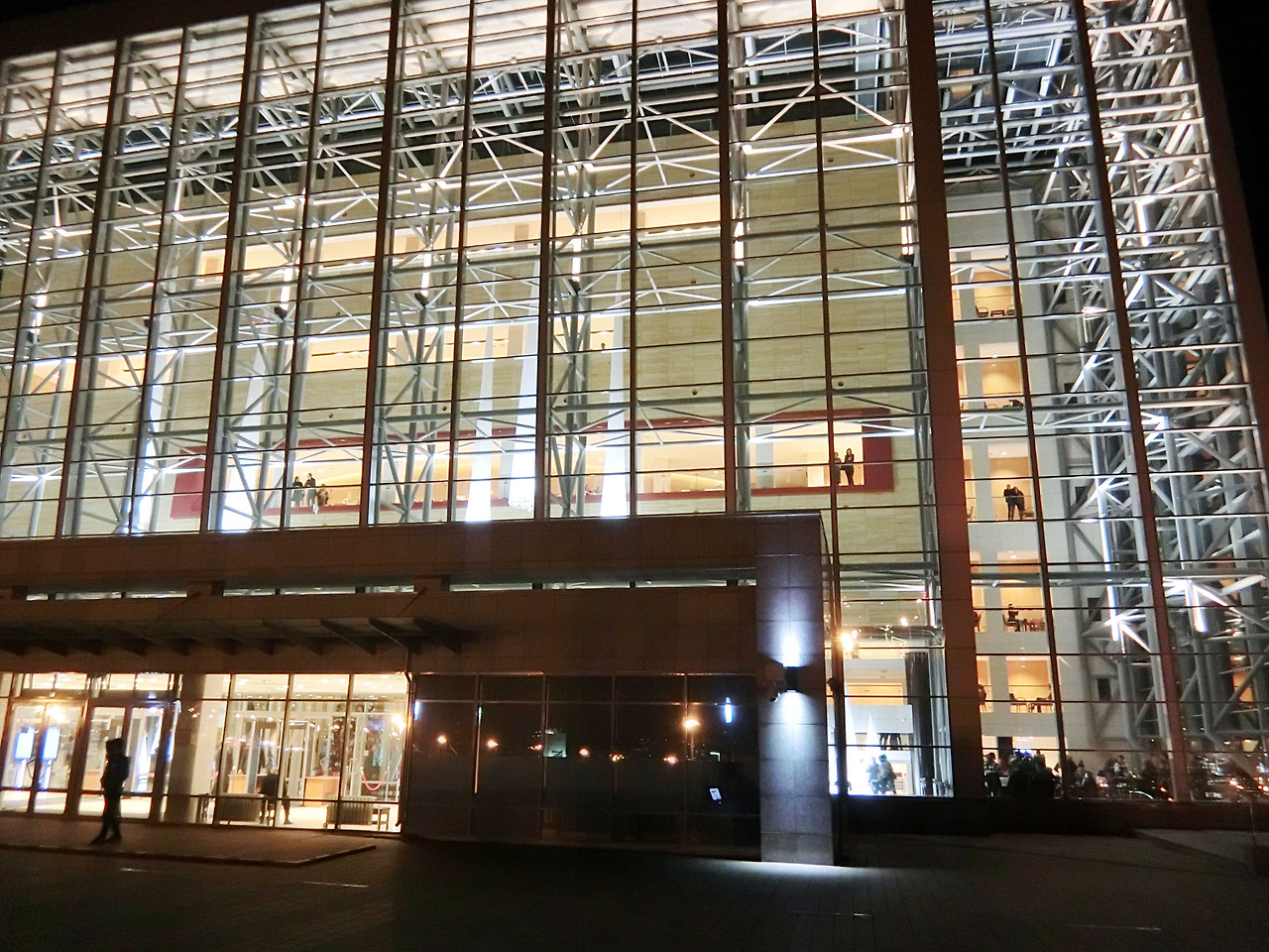 공연장 외관.jpg