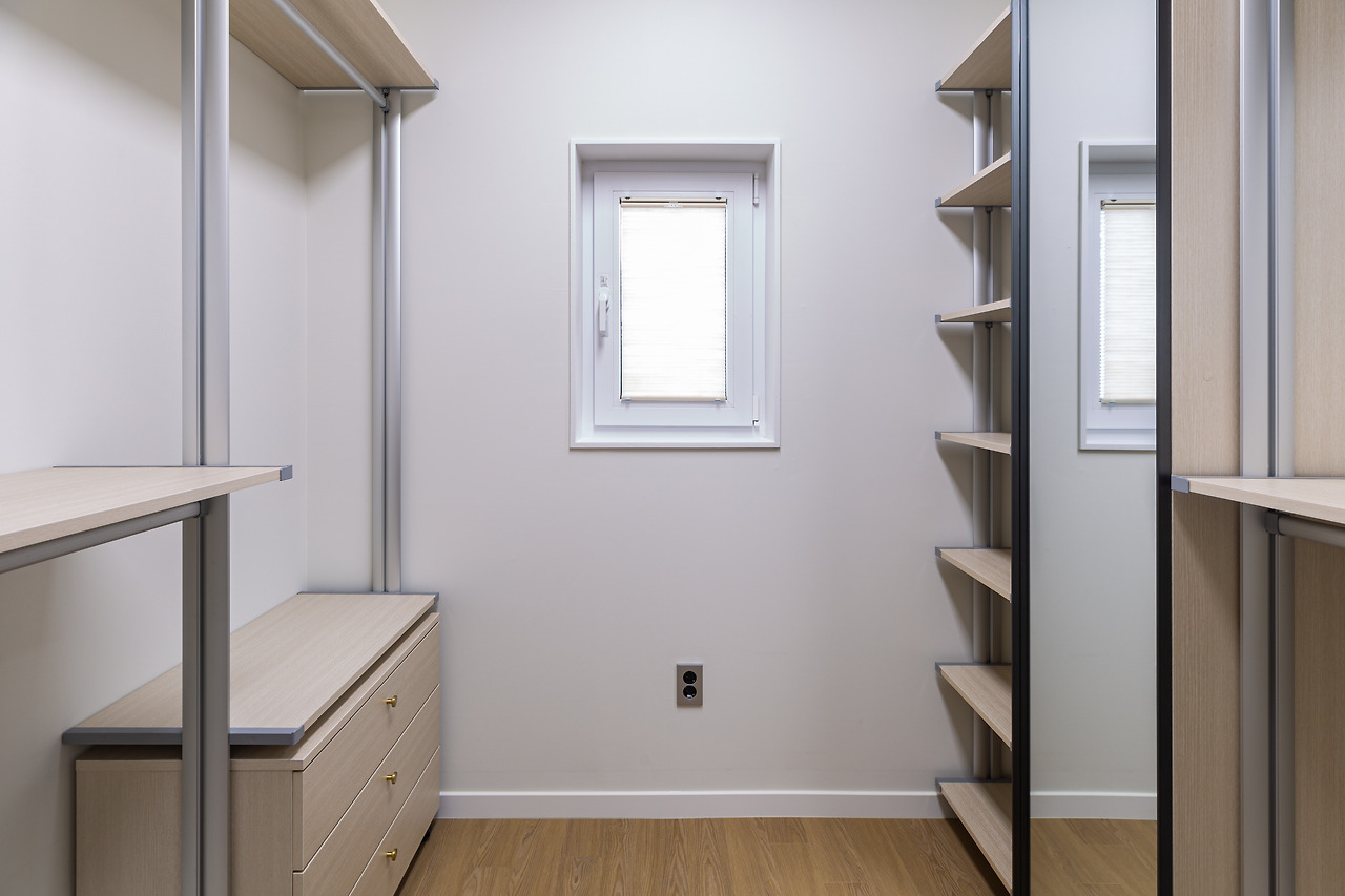 2.3 45평 맑은 하늘 구름을 그리다/영동