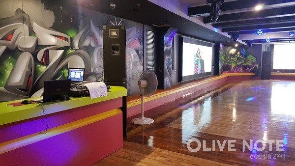 860_1728_3648 (1).jpg