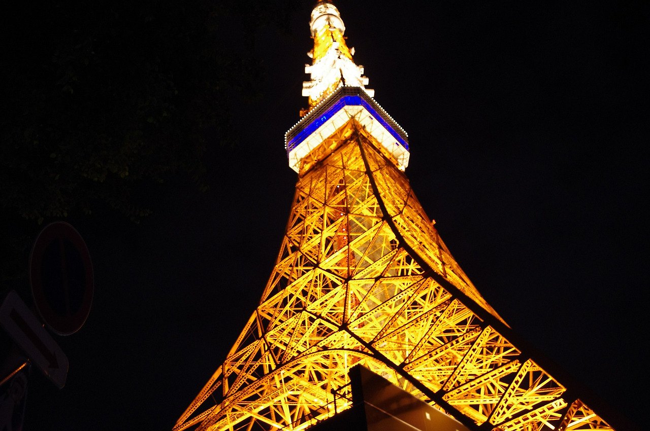 tokyo-tower-452615_1920.jpg