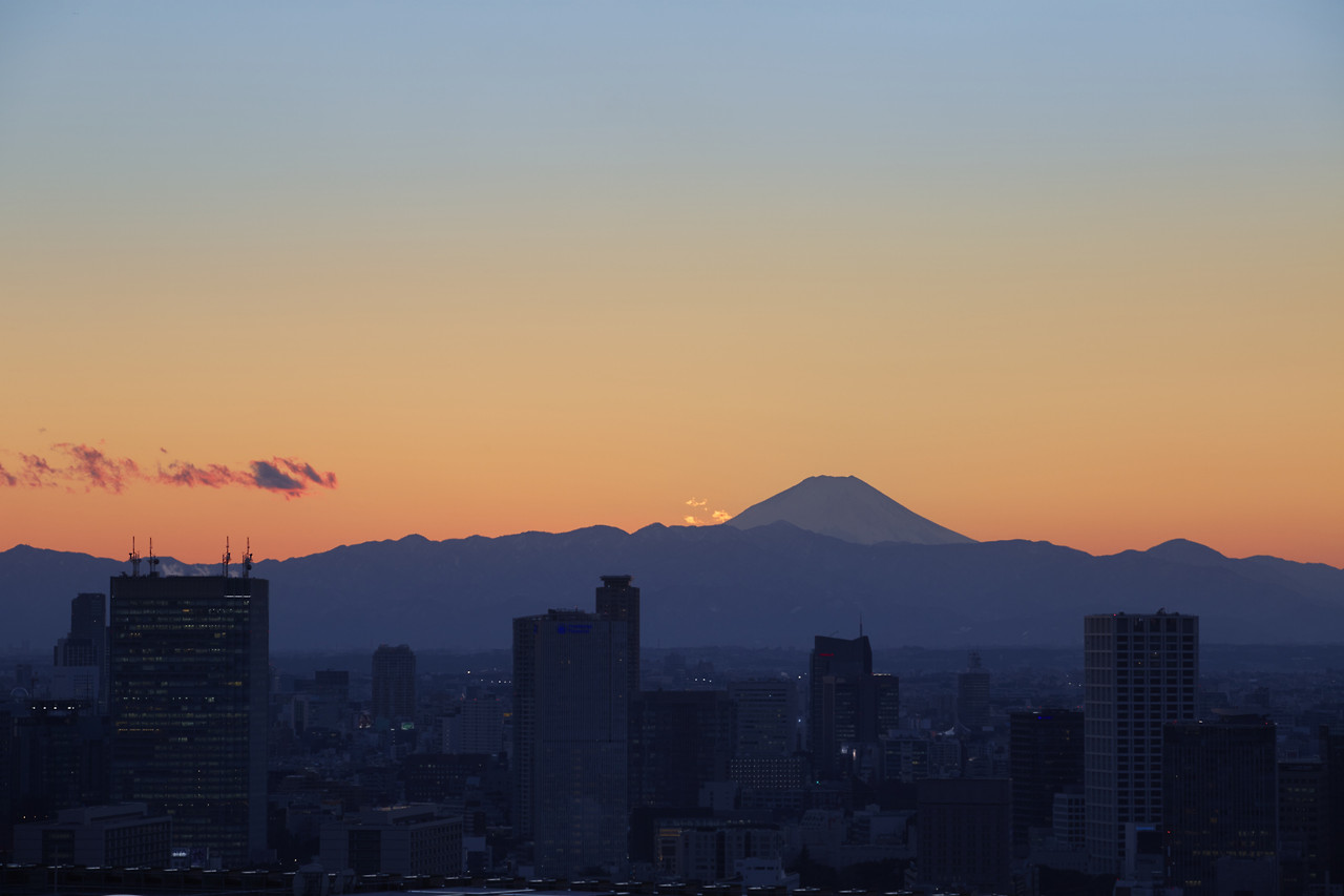 restaurant_views_towards_mt_fuji_high_res_729.jpg
