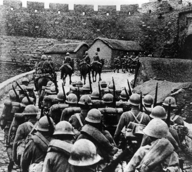 japanese-troops-enter-manchuria.jpg