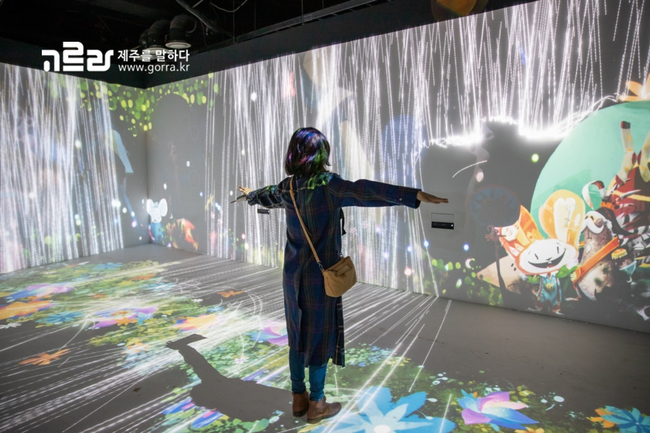 5. 섹션2_슬픈 비 (2).jpg