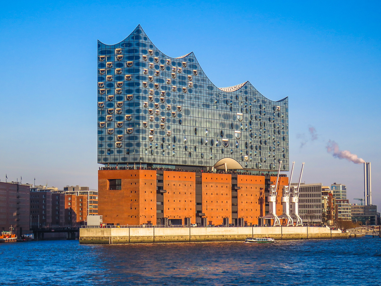 Elbphilharmonie,_Hamburg.jpg