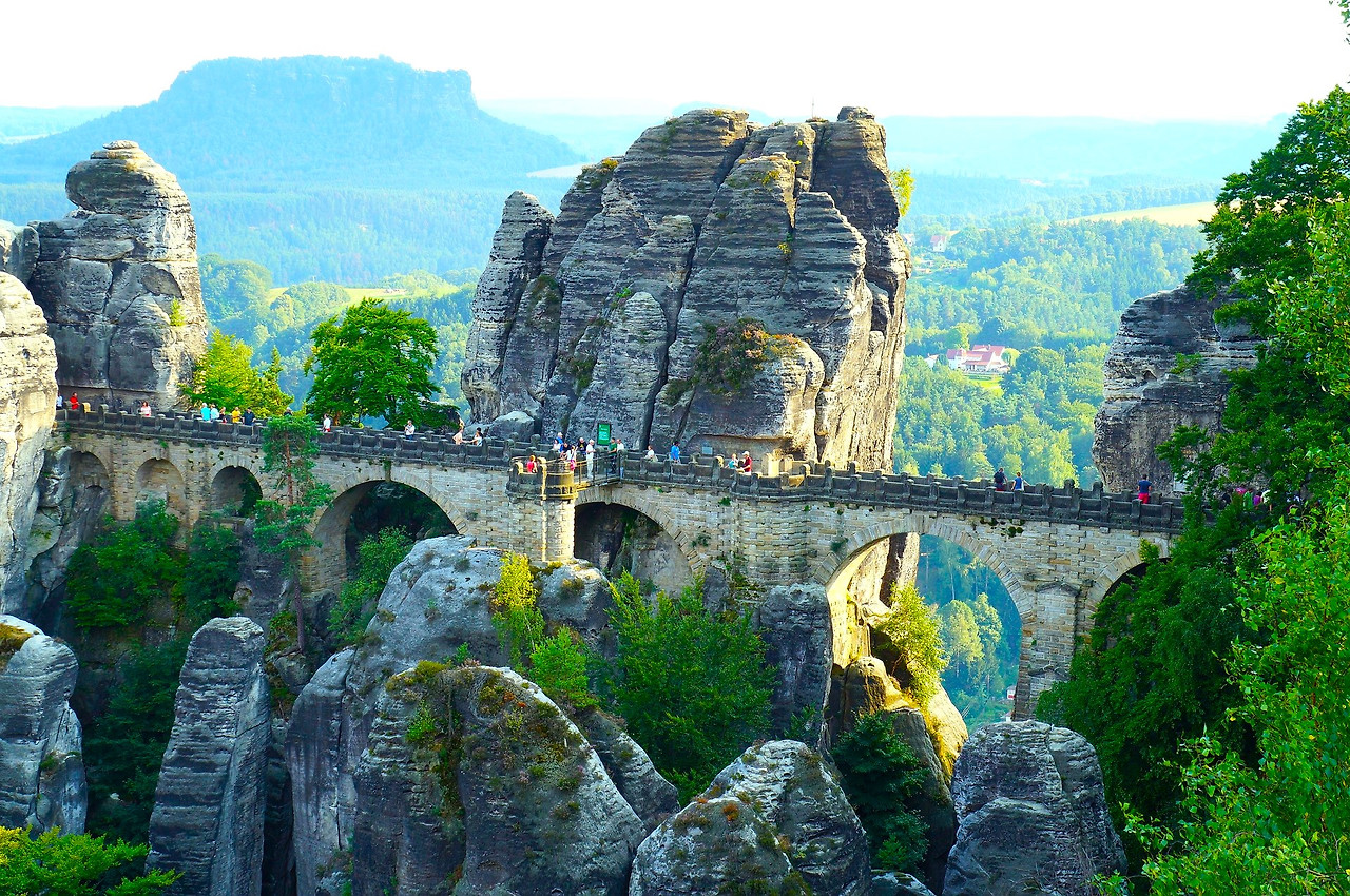 bastei-2262142_1920.jpg