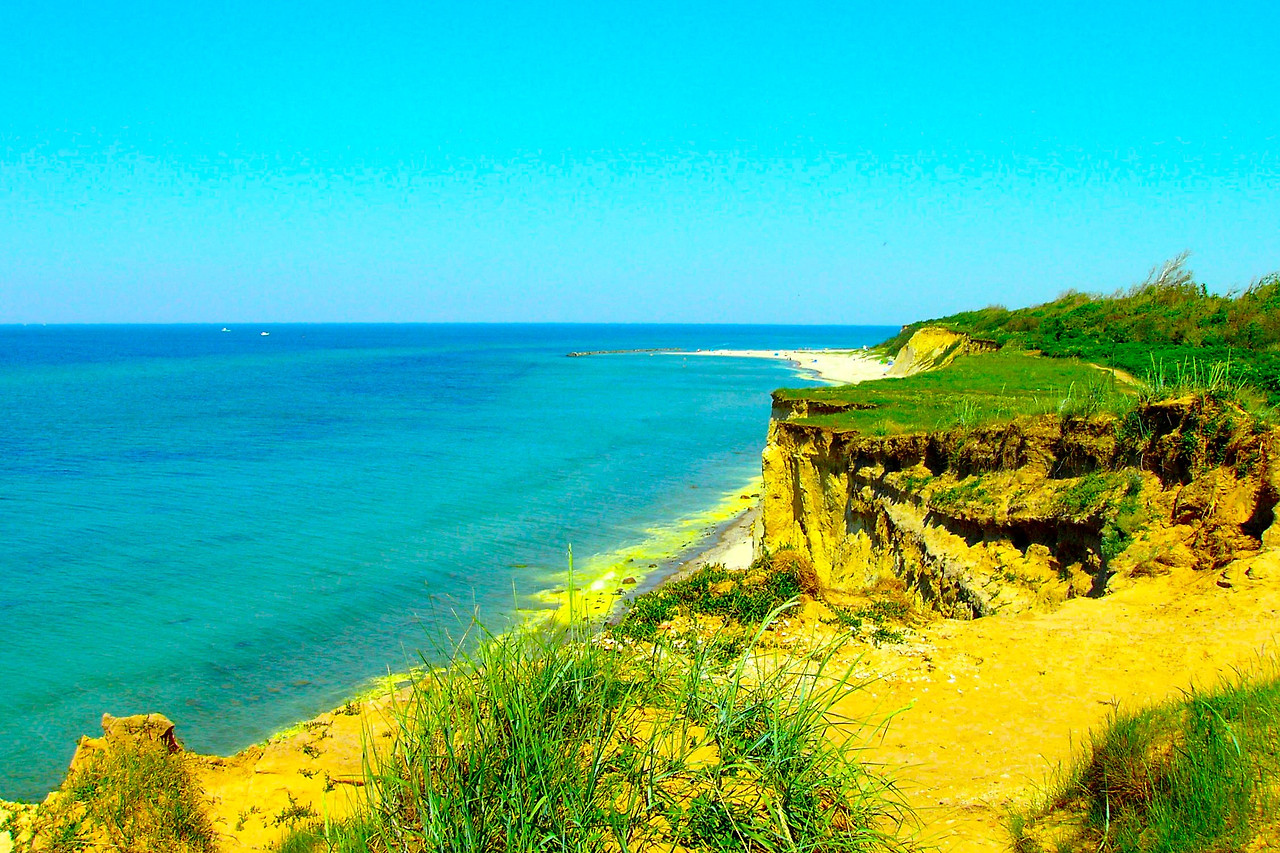 Ostsee_Steilküste_bei_Ahrenshoop.jpg