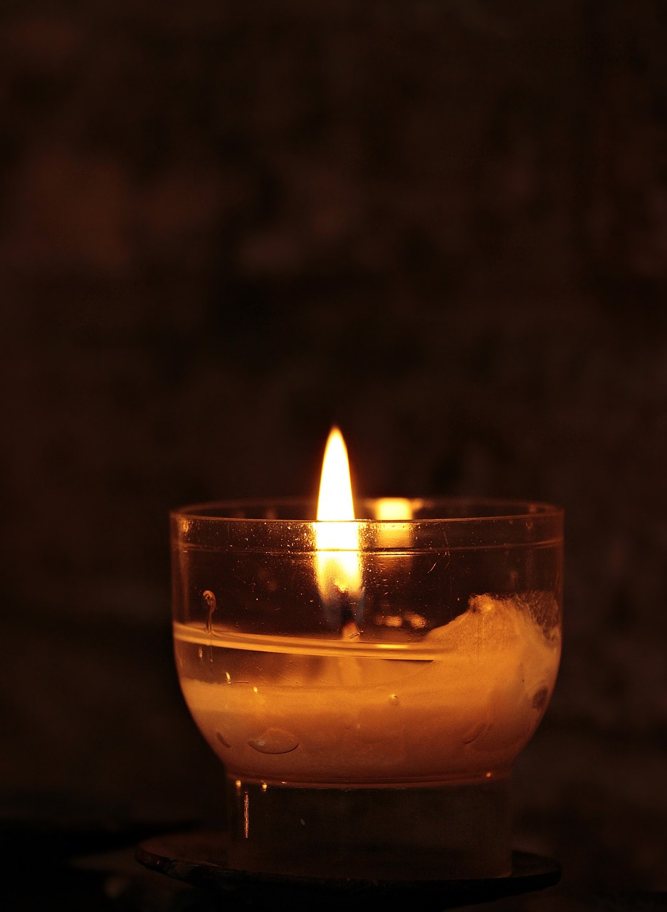 tealight-2692556_1280.jpg