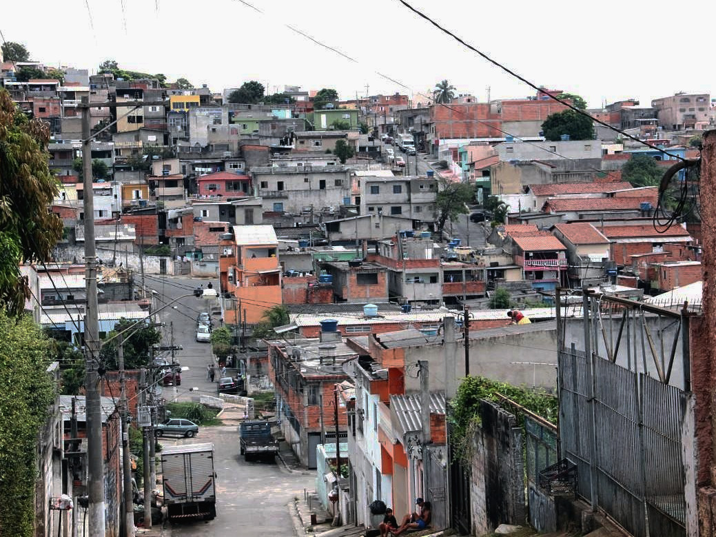 brazilian_reality_brazil_city_of_carapicuiba_city_favela_slum_no_sidewalk_street_the_real_brazil_irregular_construction-753833.jpg
