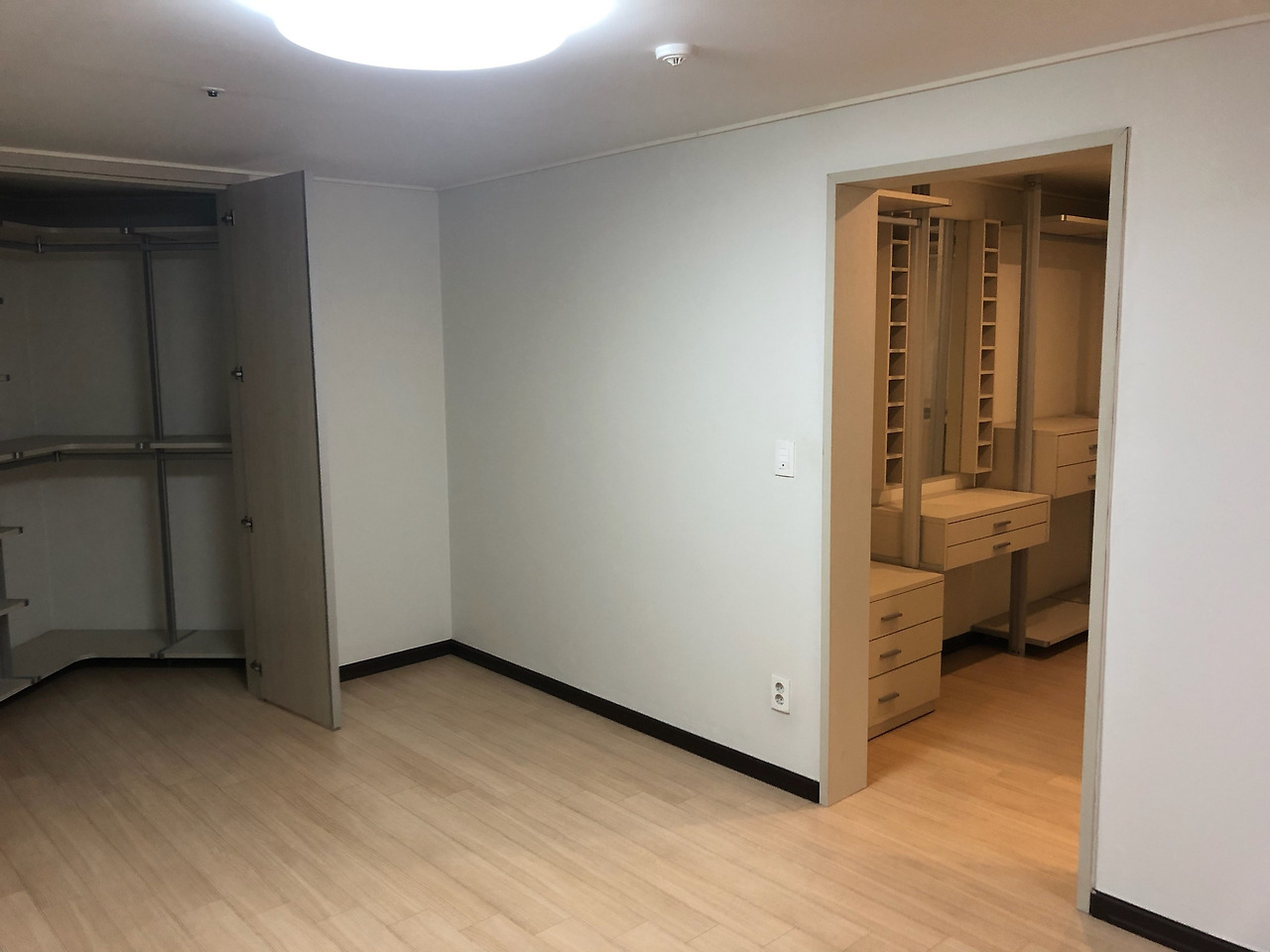 숨고 도배 시공 3.jpg