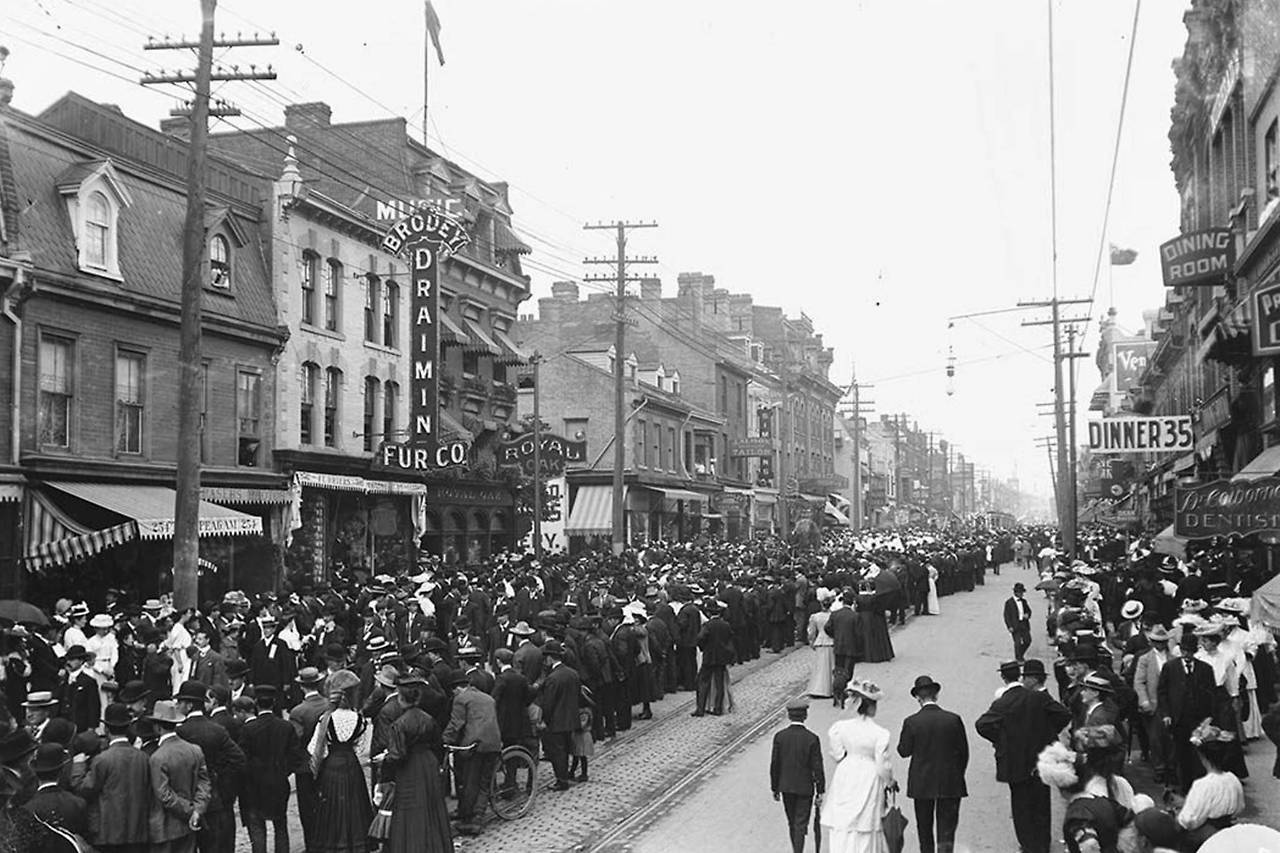 201794-labour-day-parade.jpg