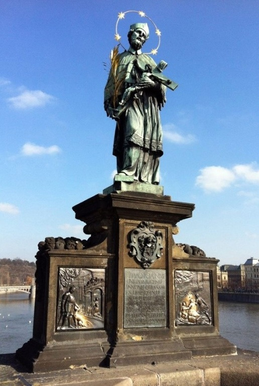 성 네포무크.jpg