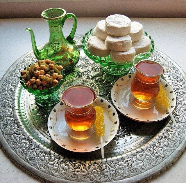 1eaa4029a874407b8b7d487d8a1b30ea--persian-style-persian-tea.jpg