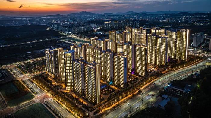 왕길역 로열파크씨티 푸르지오 전경.jpg