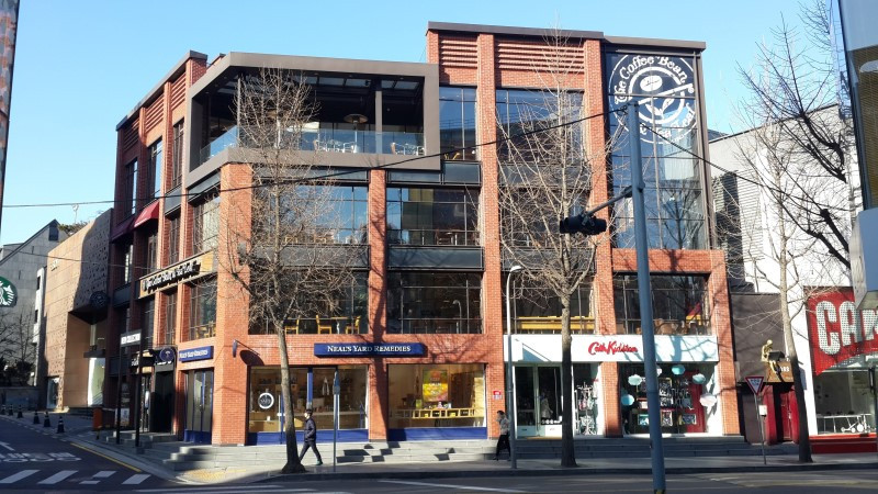 강남 신사동 가로수길 중소형 빌딩 사진.jpg