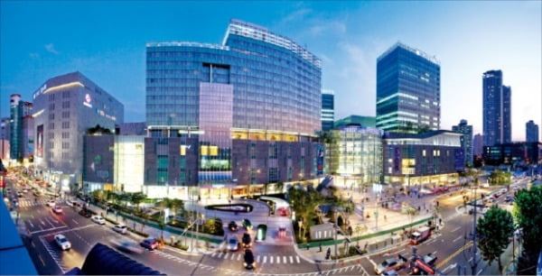 영등포 타임스퀘어 전경.jpg