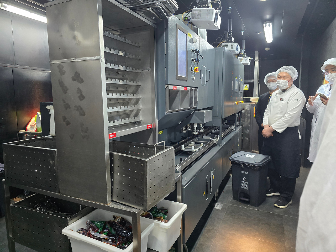 하이디라오 AI.jpg