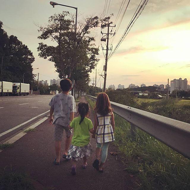 내안의 세명.jpg