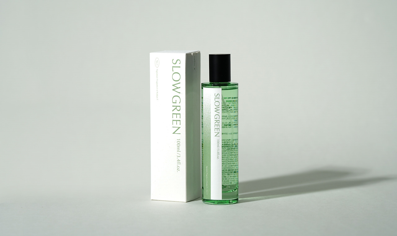 1. 룸스프레이_패키지+병 1.jpg