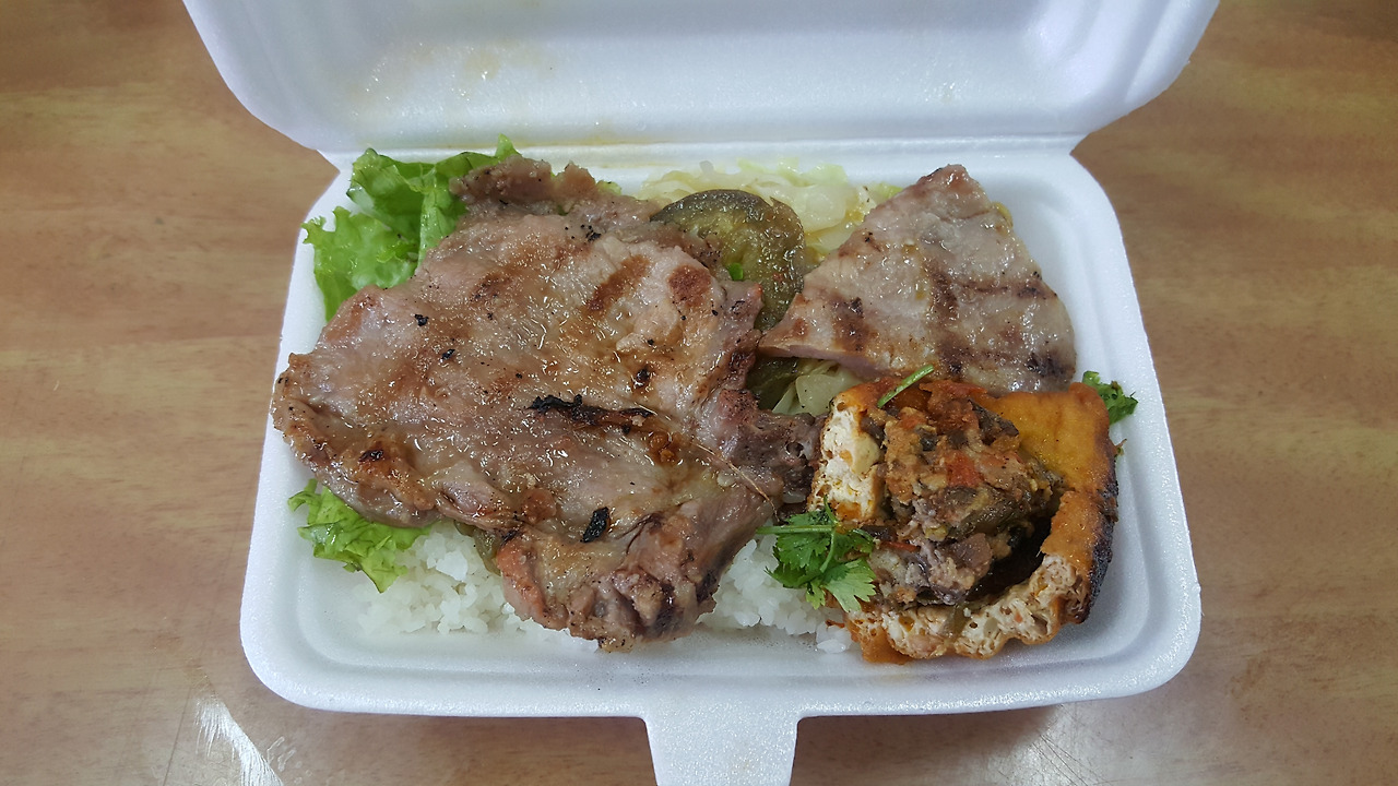 (사진34) 교사들이 시켜 먹는 도시락.jpg