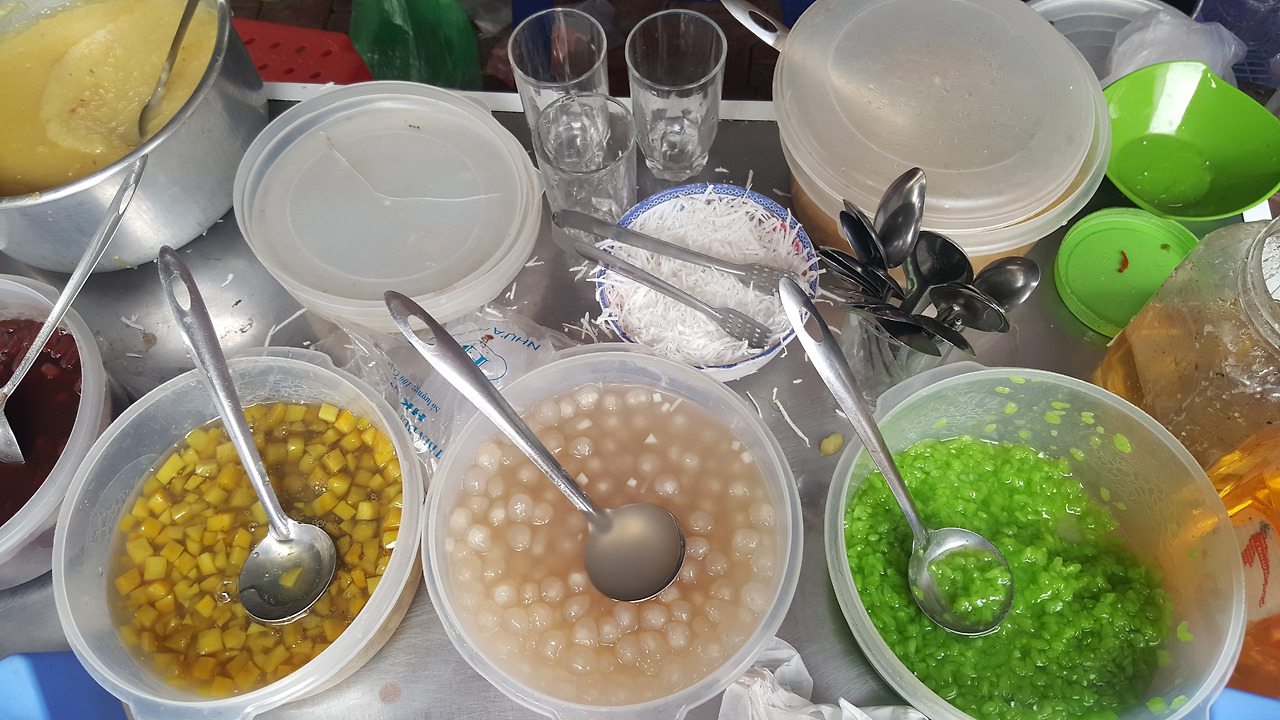 쩨를 파는 가판대.jpg