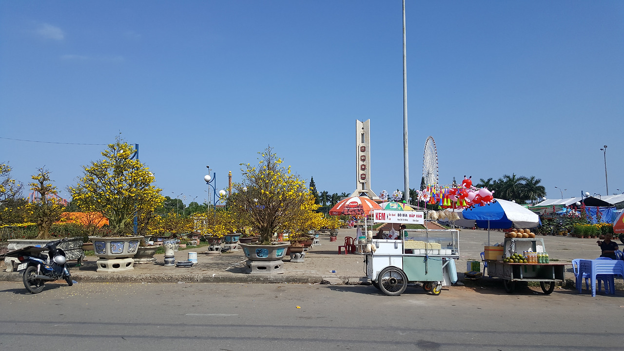 (사진40) 설을 앞두고 열린 꽃시장.jpg