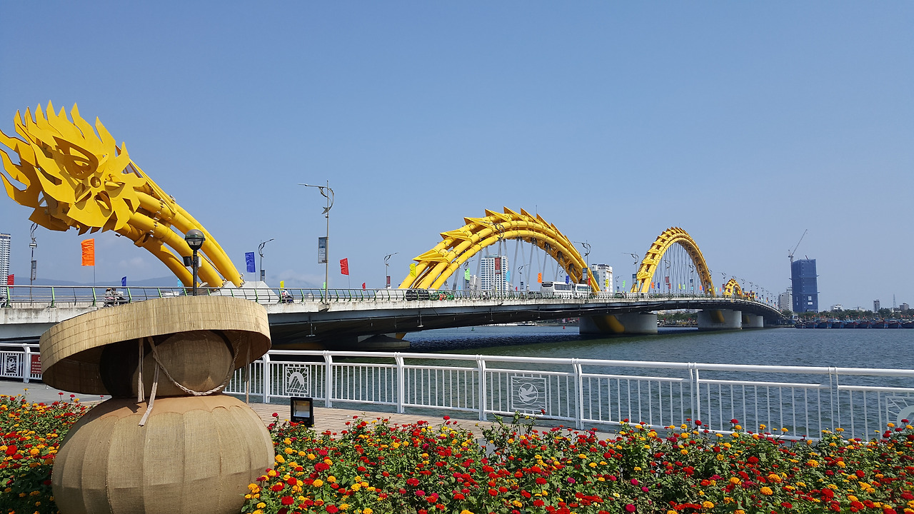 (사진73) 낮에 보는 용다리.jpg