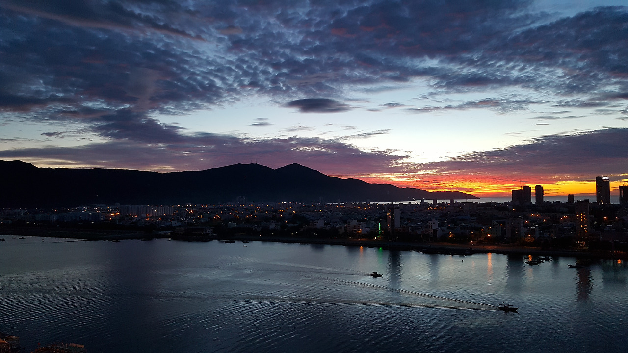 (사진69) 오전 5시 14분 한강.jpg